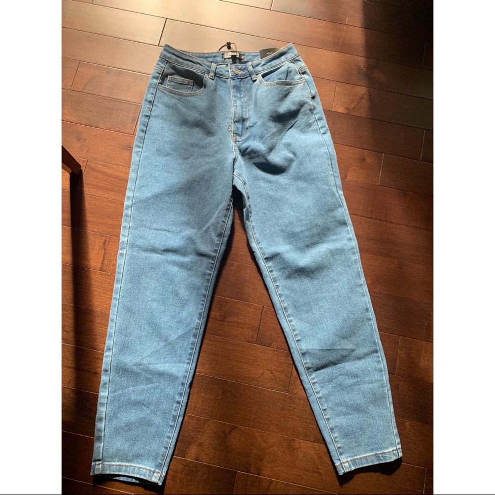 NWT Missguided Blue High Waisted Stretch Mom Jeans